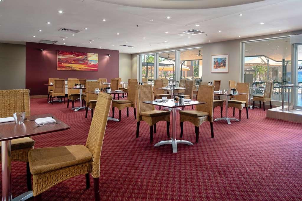 Hotel Doubletree By Hilton Esplanade 4*